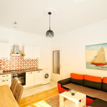 Family Apartment Риека Экстерьер фото